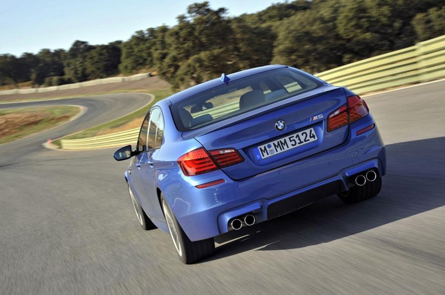  BMW M5 2012 года  (фото 136 из 319)